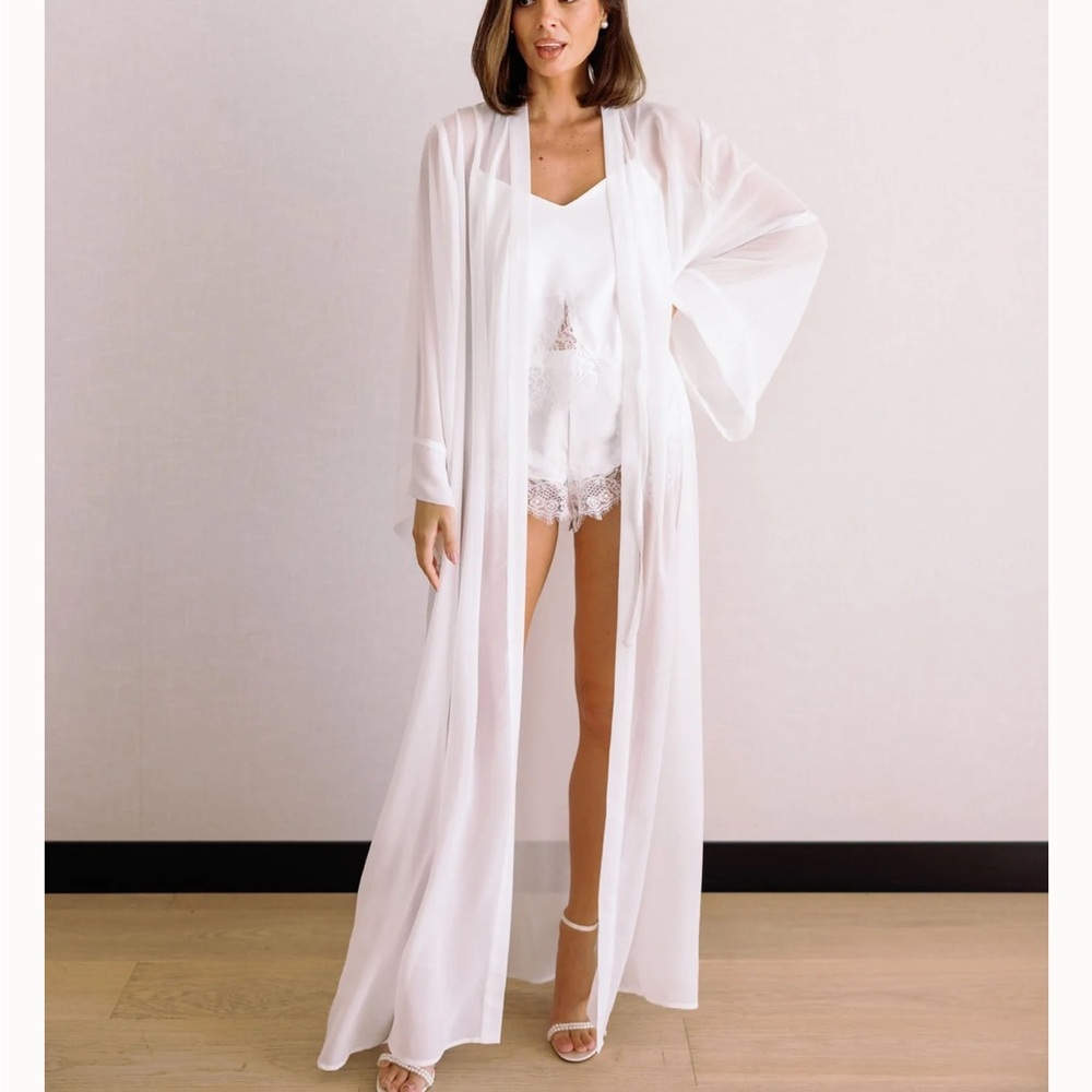 Elegant White Long Sheer Robe for Women